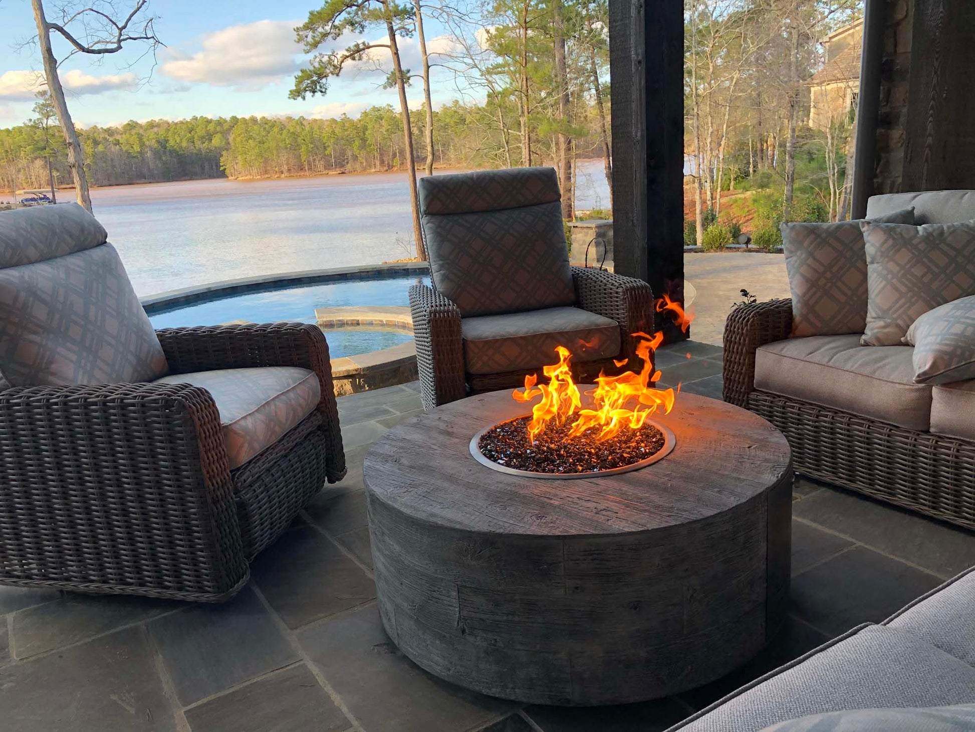 SEQUOIA FIRE PIT - WOODGRAIN - side view