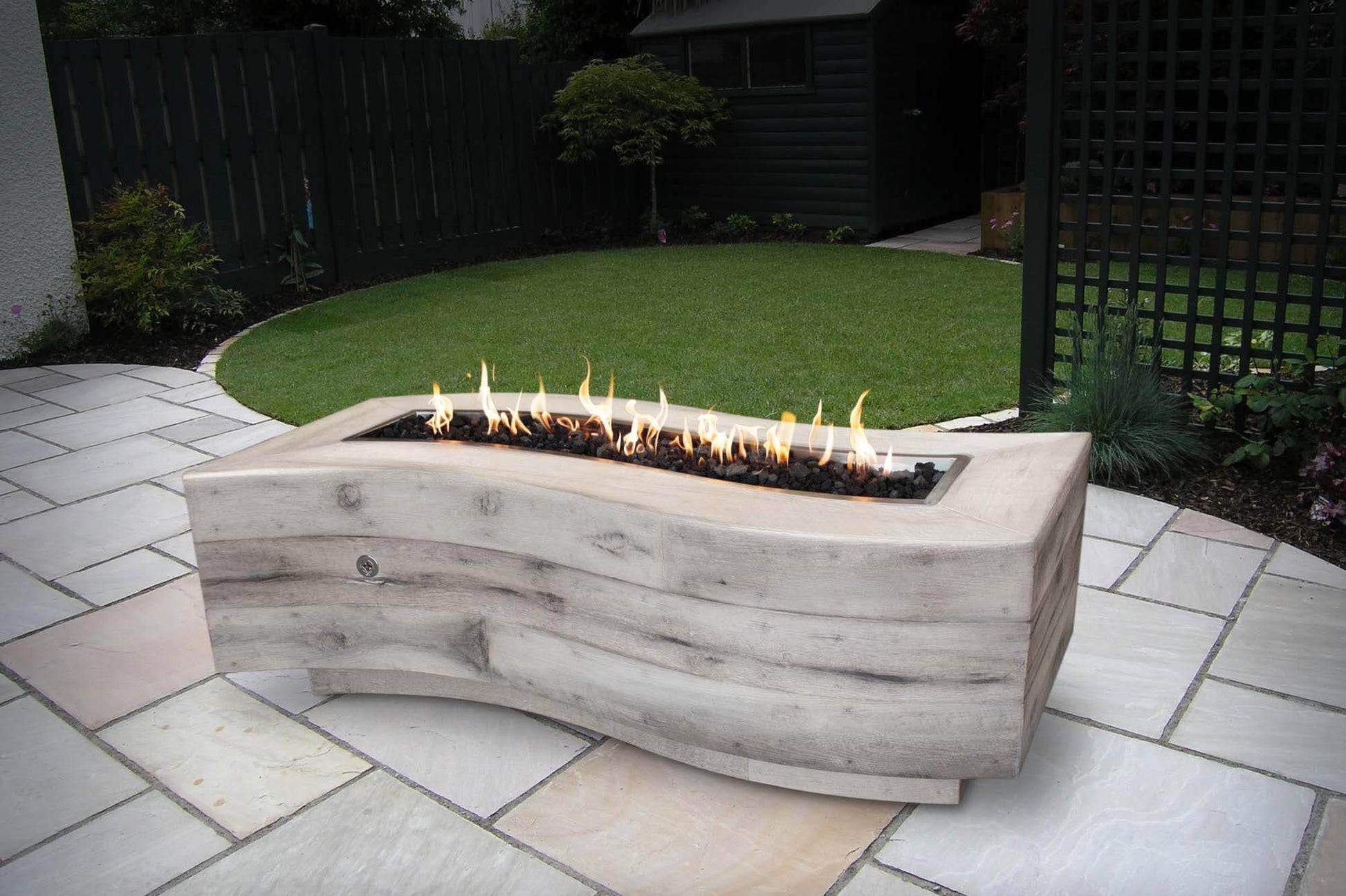 BIG SUR FIRE PIT - WOODGRAIN - side view patio