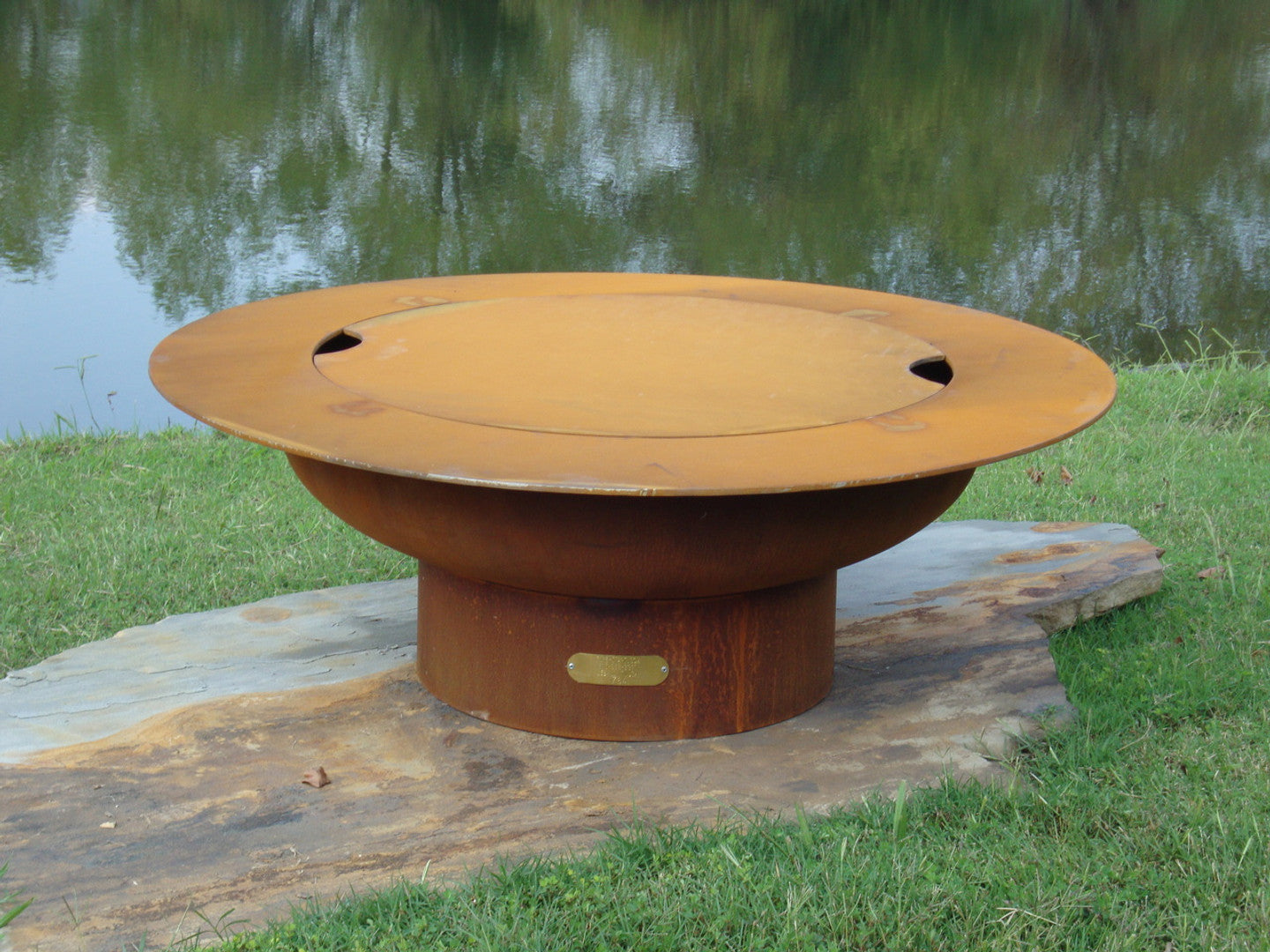 Saturn Fire Pit - side view