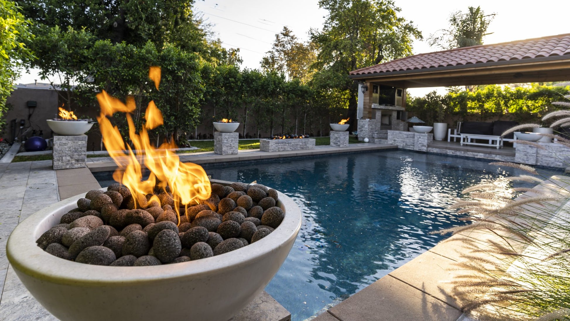 SEDONA FIRE PIT - NARROW LEDGE - GFRC CONCRETE - top view poolside